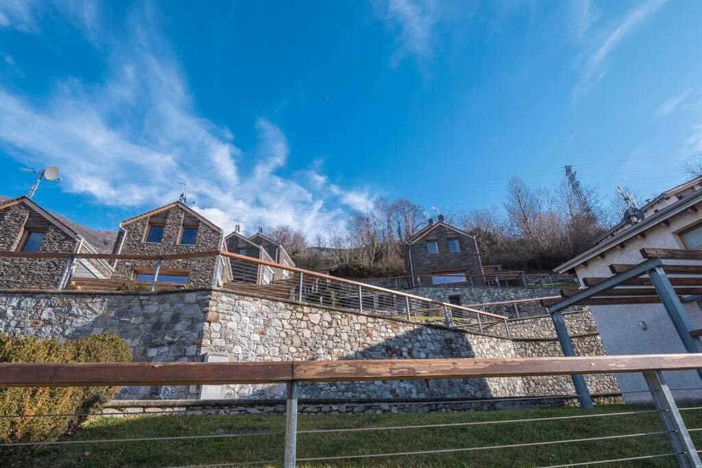 Magic Lake View With Beautiful Pool Area Bellano Exterior foto