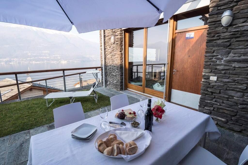 Magic Lake View With Beautiful Pool Area Bellano Exterior foto